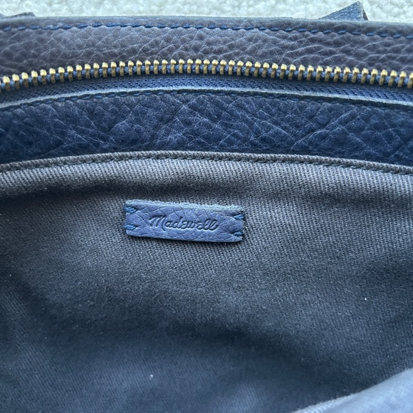 MADEWELL Small Transport Leather Crossbody Tote Purse - Picture 8 of 11